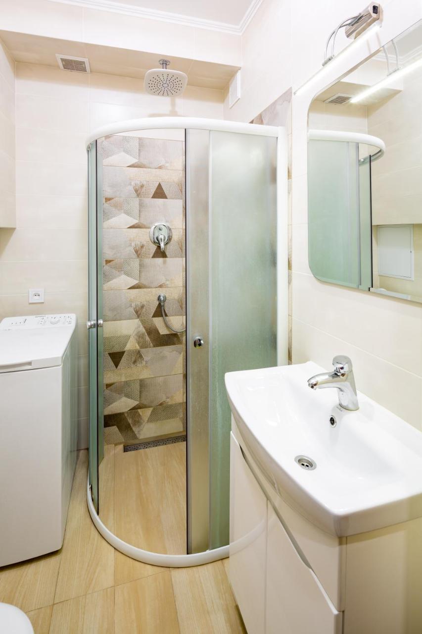 Lva Apartment Lviv Kültér fotó